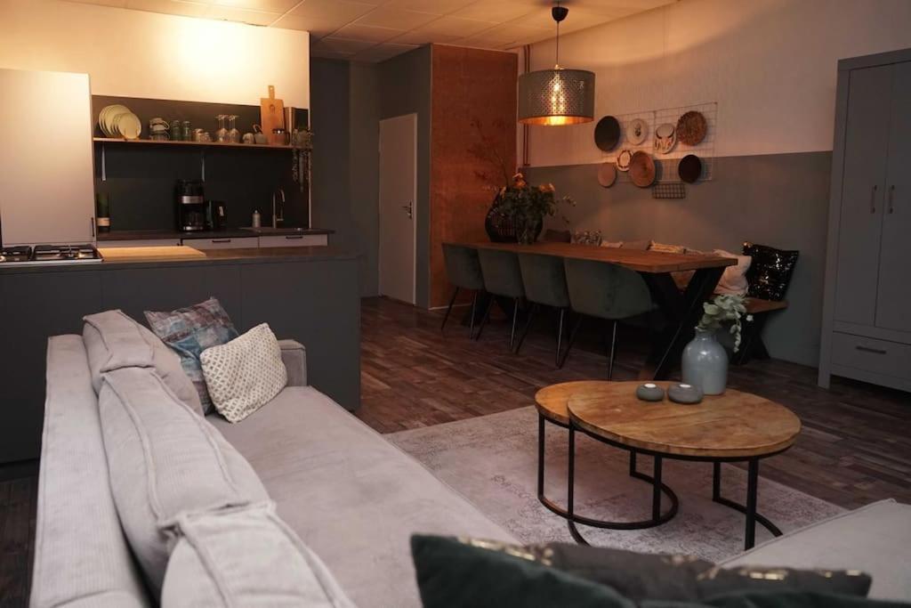 Ruim Appartement In Utrecht. Exteriér fotografie